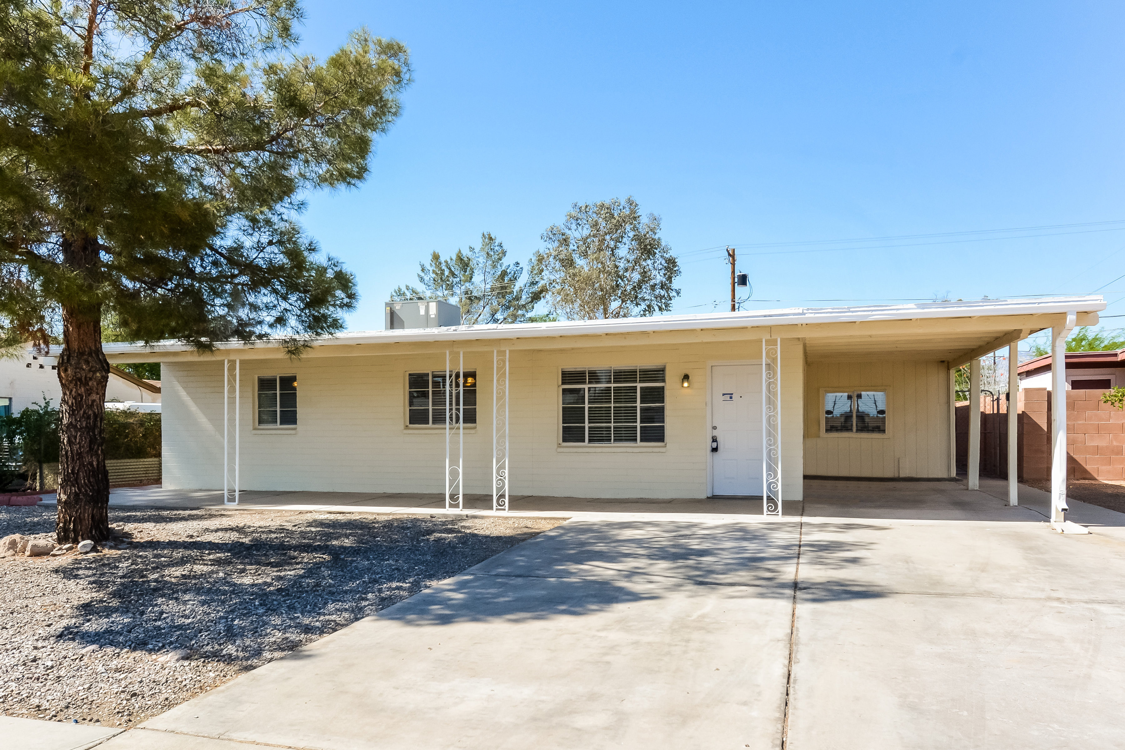 4649 E 14TH ST TUCSON, AZ 85711